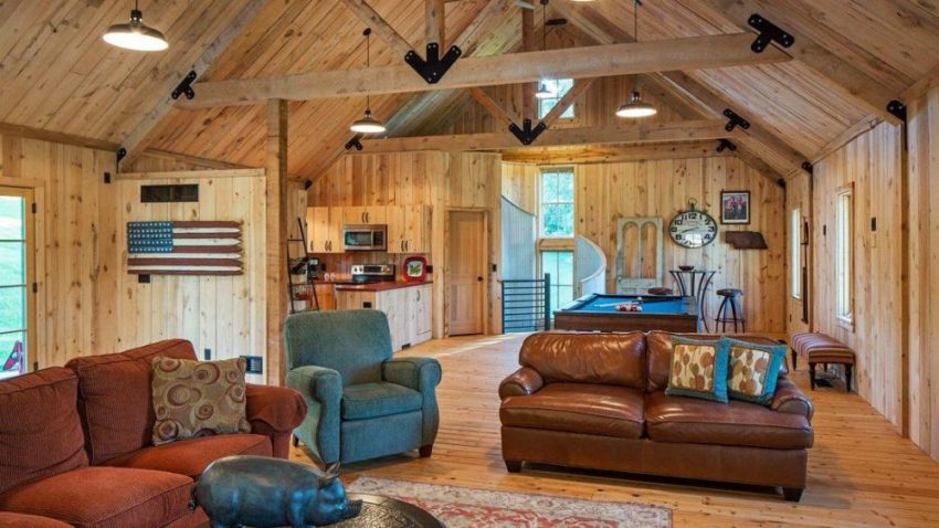 The Ponderosa Country Barn House that exceeds the expectations of the ...