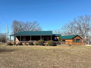 Cozy Cabin Retreat on 1 Acre. $149,500