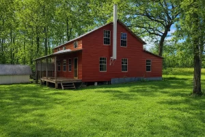 Ozarks Retreat on 42 Acres with Amish-Built Home. $179,900